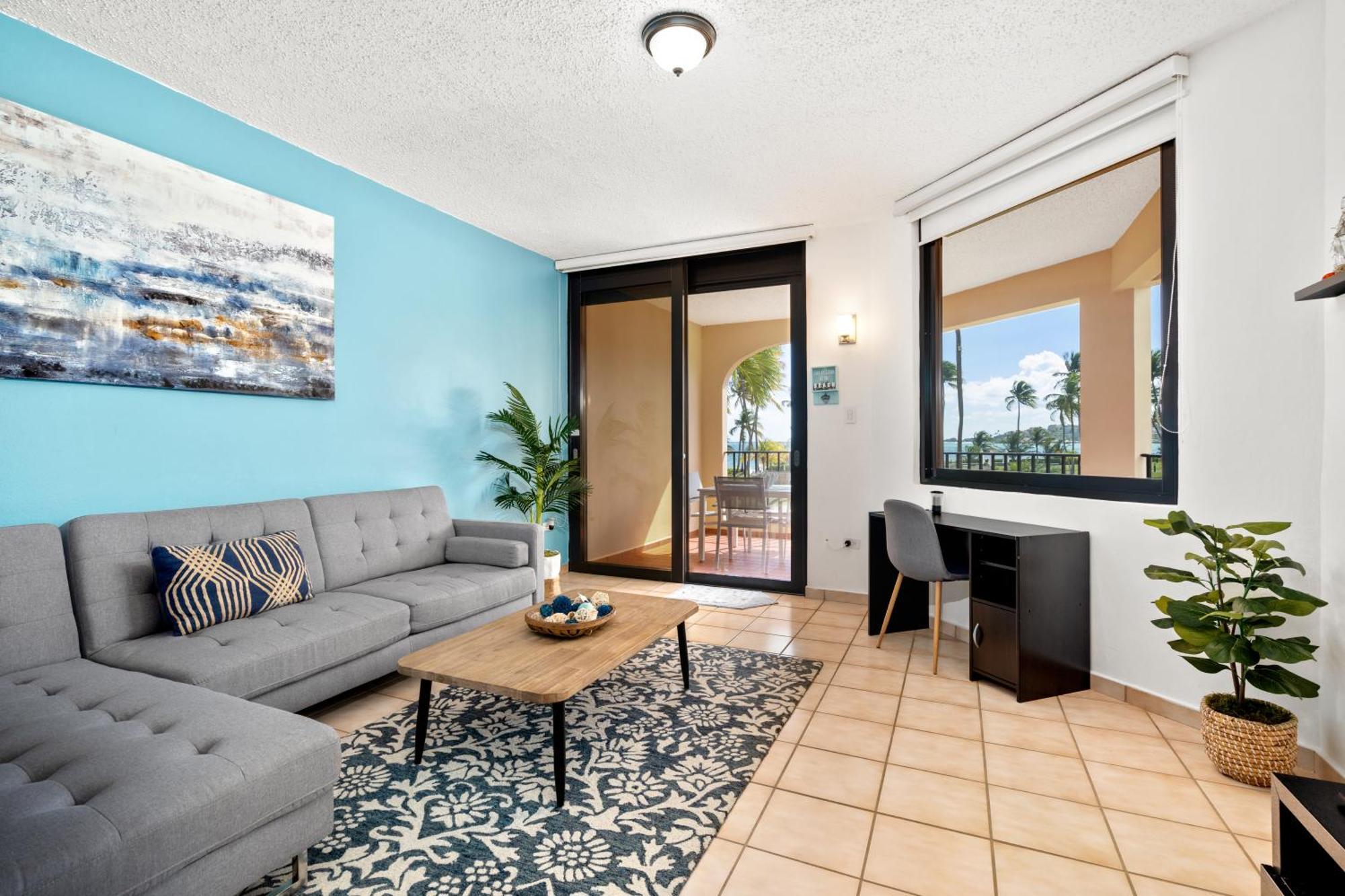 Beach Access + 3 Pools + Ocean Views - 2Br In Palmas - Sleeps 7 Appartement Humacao Buitenkant foto