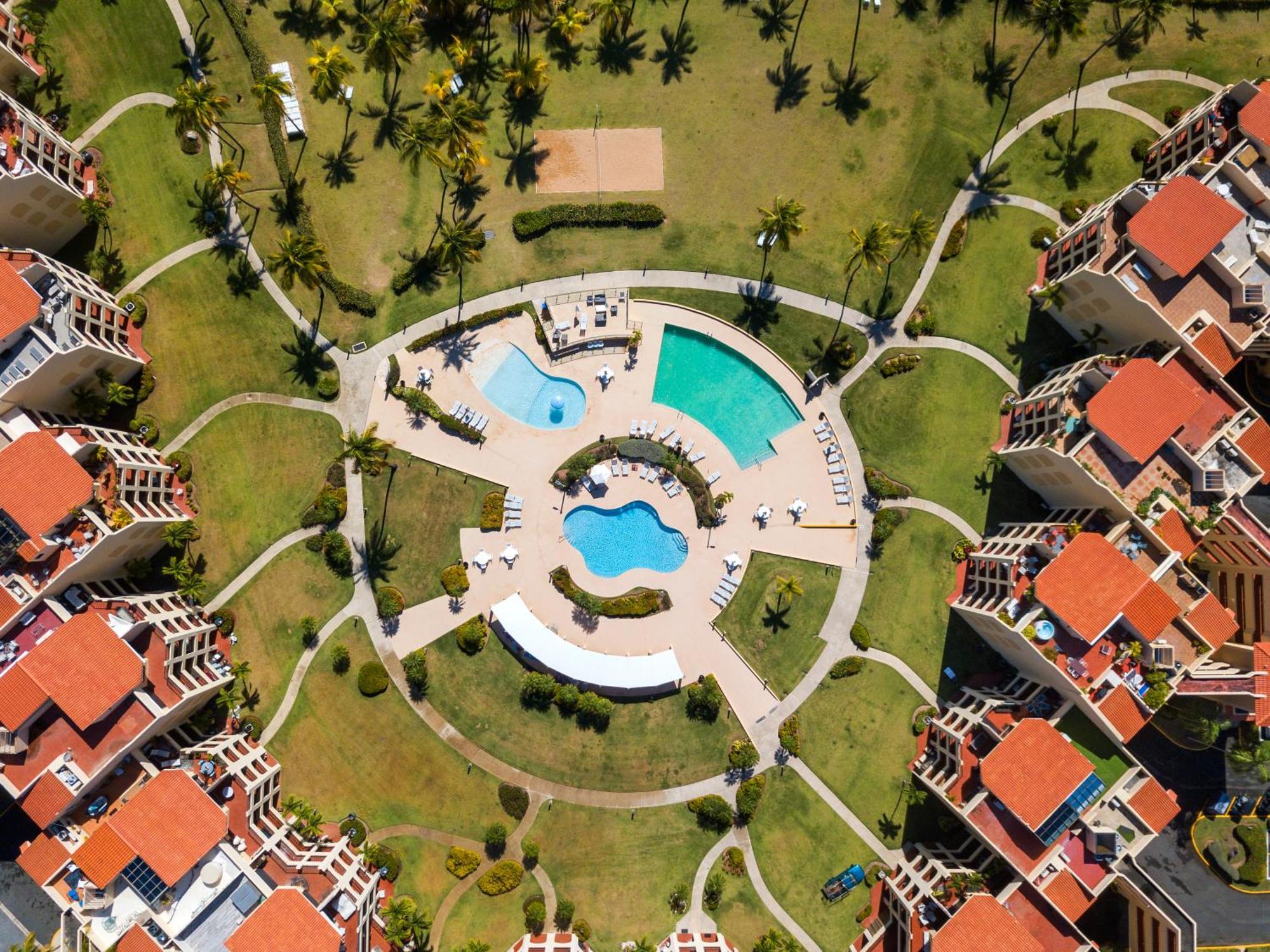 Beach Access + 3 Pools + Ocean Views - 2Br In Palmas - Sleeps 7 Appartement Humacao Buitenkant foto