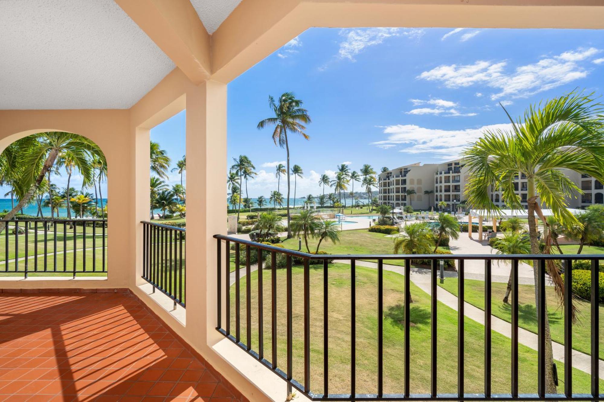 Beach Access + 3 Pools + Ocean Views - 2Br In Palmas - Sleeps 7 Appartement Humacao Buitenkant foto